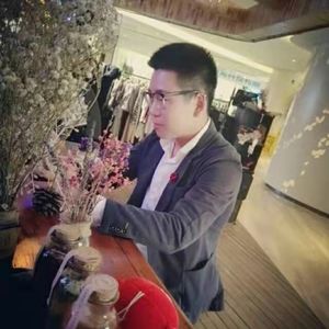 宇梵：一个“底层”男性的迷失、反抗和自我救赎之路