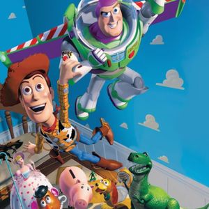 《玩具总动员》皮克斯的王牌系列，到80岁也要理直气壮地爱玩具啊！