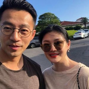 汪小菲是怎么一个人抢走世界杯热度的？他到底飞没飞？