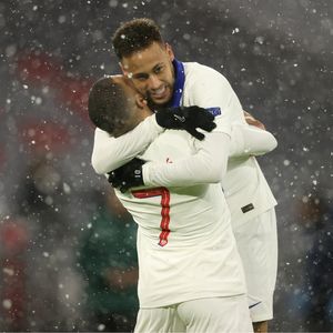 080 【欧冠速评】慕尼黑的天真冷，内马尔的饼真香