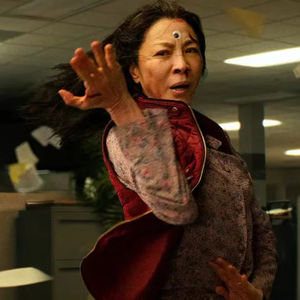 《瞬息全宇宙》：被嫌弃的杨紫琼的一生