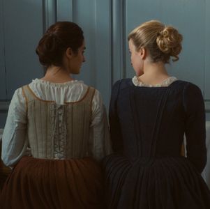 燃烧女子的肖像：爱中凝视，至此不朽