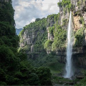 115.恩施龙船调，游土随川流