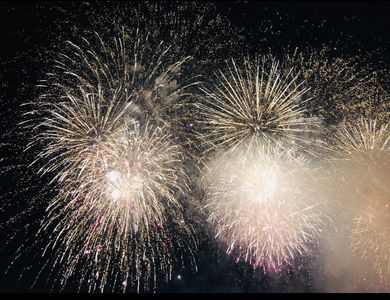 一场花火大会承包了所有日本人的夏天