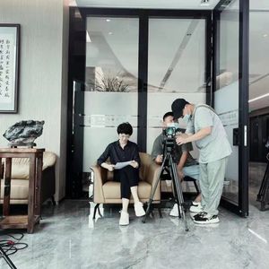 Vol.98 余老板：前央视女导演转型成长顾问，她说出了30+女性最大的“困扰”