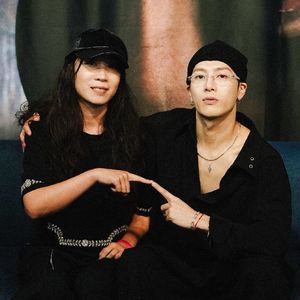 212. [追星那些事] 买了张CD就跟王嘉尔合影了？