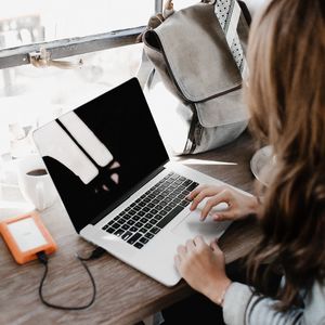 到底有多少人在偷偷看网文？附送实用网文入坑指南