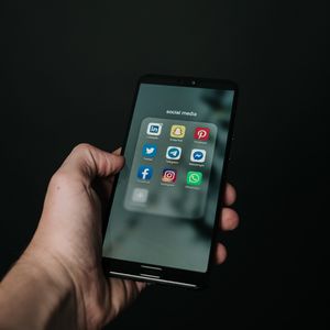 内容审核员的“真实体验”