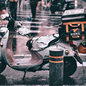 辞去公关和记者,他给送外卖这份工作打9分