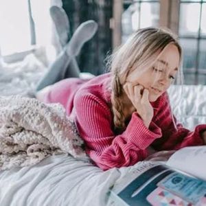 【0708】"make"是“做”，"bed"是“床”，那 "make bed"是什么意思？