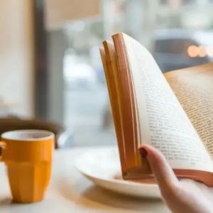 【0116】“我爱看书”不要再说 I love reading 了！老外都这样说