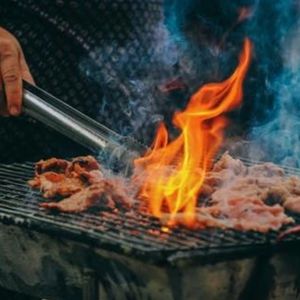 【0415】“烧烤”是"barbecue"，那“烤串”的英语怎么说？一定要看看！