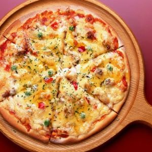 【0531】pizza是披萨，face是脸，那 pizza face翻译成“披萨脸”？ 这也太奇怪了吧