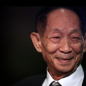 【0525】再看袁老视频，破纪录后袁隆平连飙英文，好兴奋为什么不能说 I'm exciting？