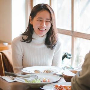 【0312】为什么在菜市场可以问 how much，但在餐厅结账不行？