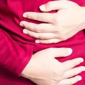 【0417】“胃不舒服千万不要忍忍就过去了”！