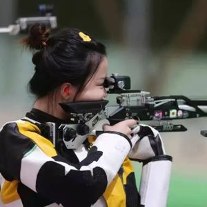 【0208】Give you a shot 可不是“给你一枪”，这么理解就错了！