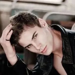 【0515】"man"是男人，"hole"是洞，但"manhole"的意思你肯定猜不到！