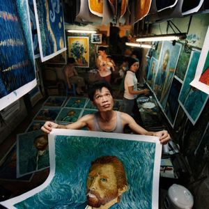 《中国梵高》艺术与生存交织的现代寓言