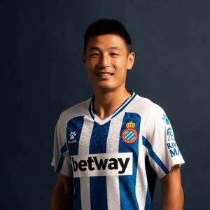 孤勇者武磊的背后一地鸡毛