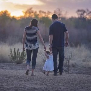 Vol.8 超越「原生家庭」的枷锁与安床:传统中式vs美式教育