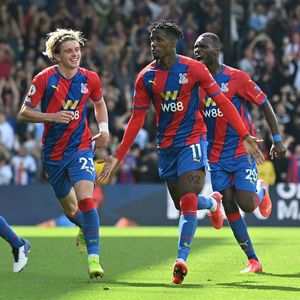 英超第四轮，FIFA病毒无效 - 英超二锅头Vol.83