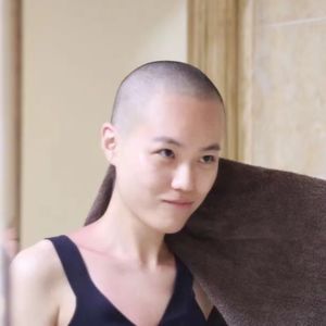 Vol.031 为什么我要连续两年剃光头(阿绵单口solo)