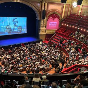 2025 IDFA回顾：从家庭影像到前线战火的两极世界