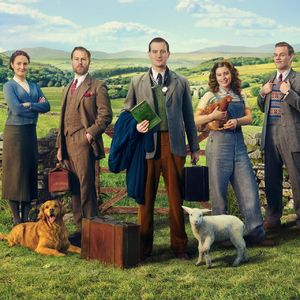 《万物既伟大又渺小》自带泥土与青草香的神仙剧