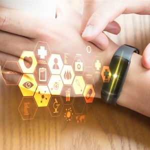 164.苹果手表测心电图,华为手表测血糖,智能可穿戴设备赛道有多“卷”?