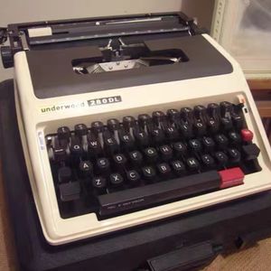 键盘是怎么来的?从打字机聊起【DevmoreWork#14】