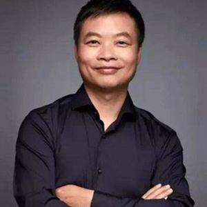 创业大咖——从吃不起肯德基到百亿富豪 小鹏汽车创始人何小鹏的跨界创业史