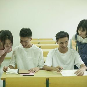 有故事的人 | 聚是一团火，散作满河星