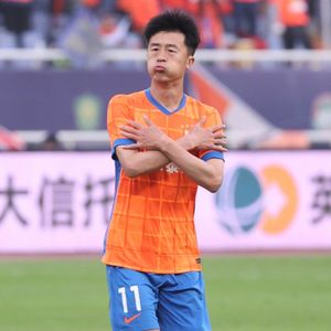 202518在大球场，没有人能踩着我们的肩膀上去！