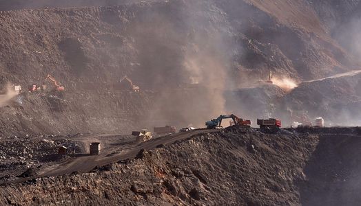 51表哥去找陈老头&矿山怪事