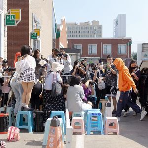 上头的粉丝与失控的选秀