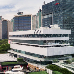 68: 怎么运营一家美术馆?和艺仓美术馆馆长余光照聊聊艺术、艺术馆和怎么办展