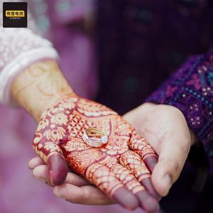 爱疯11丨爱与遗憾的“青梅竹马”、从不喜欢到喜欢，就差一个帮忙、她是“恐恋”