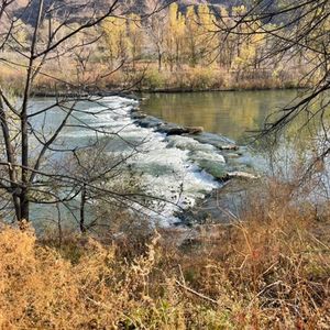 人生如弯道骑行，转过来就是另一段风景
