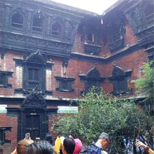 尼泊尔——“库玛丽女神庙”住着“活女神”，听说国王见到都要朝拜