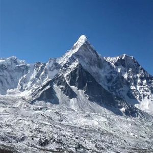 尼泊尔珠峰EBC：Chukkung观景平台耳朵都要被风给吹掉了