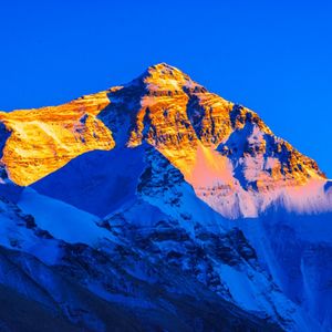 珠穆朗玛峰为什么属于中国背后的故事你了解吗