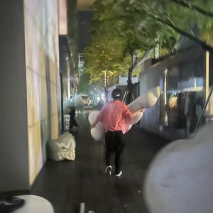 聆光片羽|让我们来看看艺术家背后的人们吧