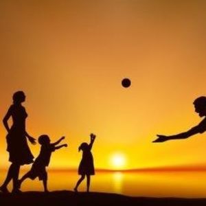 教育孩子是学校的事儿？父母供吃供喝就行？