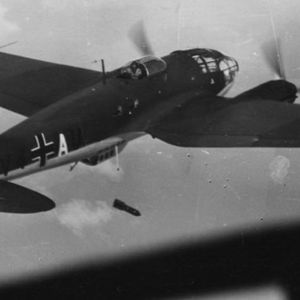 48 被遗忘的战争武器 亨克尔he111中型轰炸机