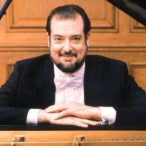 视频：f小调夜曲 OP.55 No.1 演奏：加里克·奥尔森