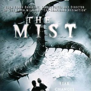 经典末日惊悚片《迷雾》01，未知迷雾笼罩小镇，无数外星巨兽入侵