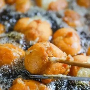 老苏州著名“油炸”小吃~吃一口要排队！（求月票~）