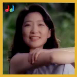 11. 郑华娟《少年游》:19岁独闯世界的她说:就算迷路也好过原地哭泣