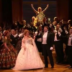 视频:威尔第《茶花女》第一幕:饮酒歌 弗莱明/卡雷加